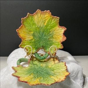 Vintage Porta Portugal Leaf Plates Set of 2